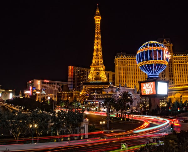 The majority of Mezrich’s non-fiction piece takes place in Las Vegas