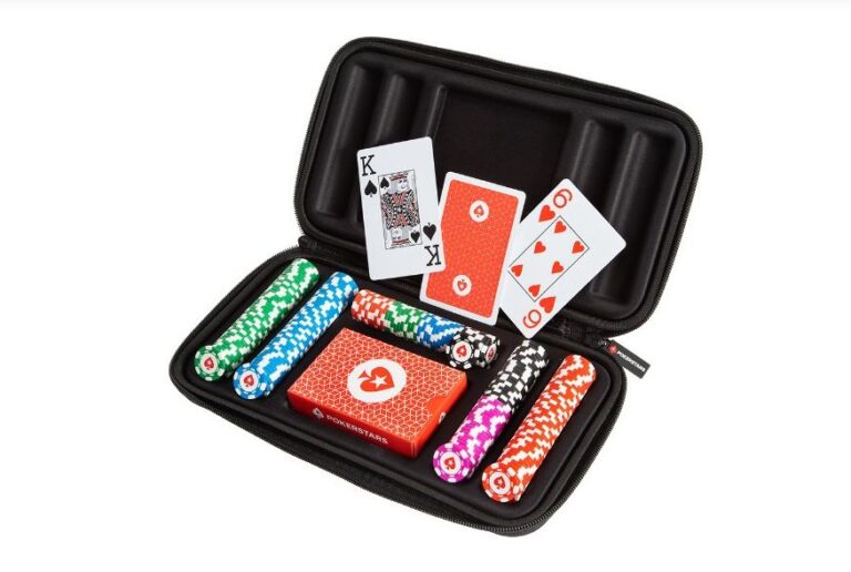 Pucker Up This International Kissing Day PokerStars Casino Blog